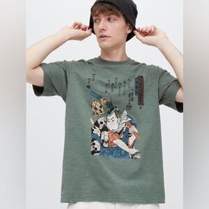Uniqlo Men’s Sage Green Ukiyo-e Lukisan Hiroshige Samurai T-Shirt